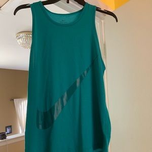 Nike workout tank top
